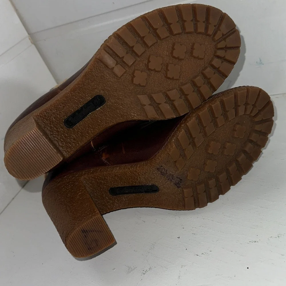 Timberland gum heeled leather zip bootie cordovan 8
